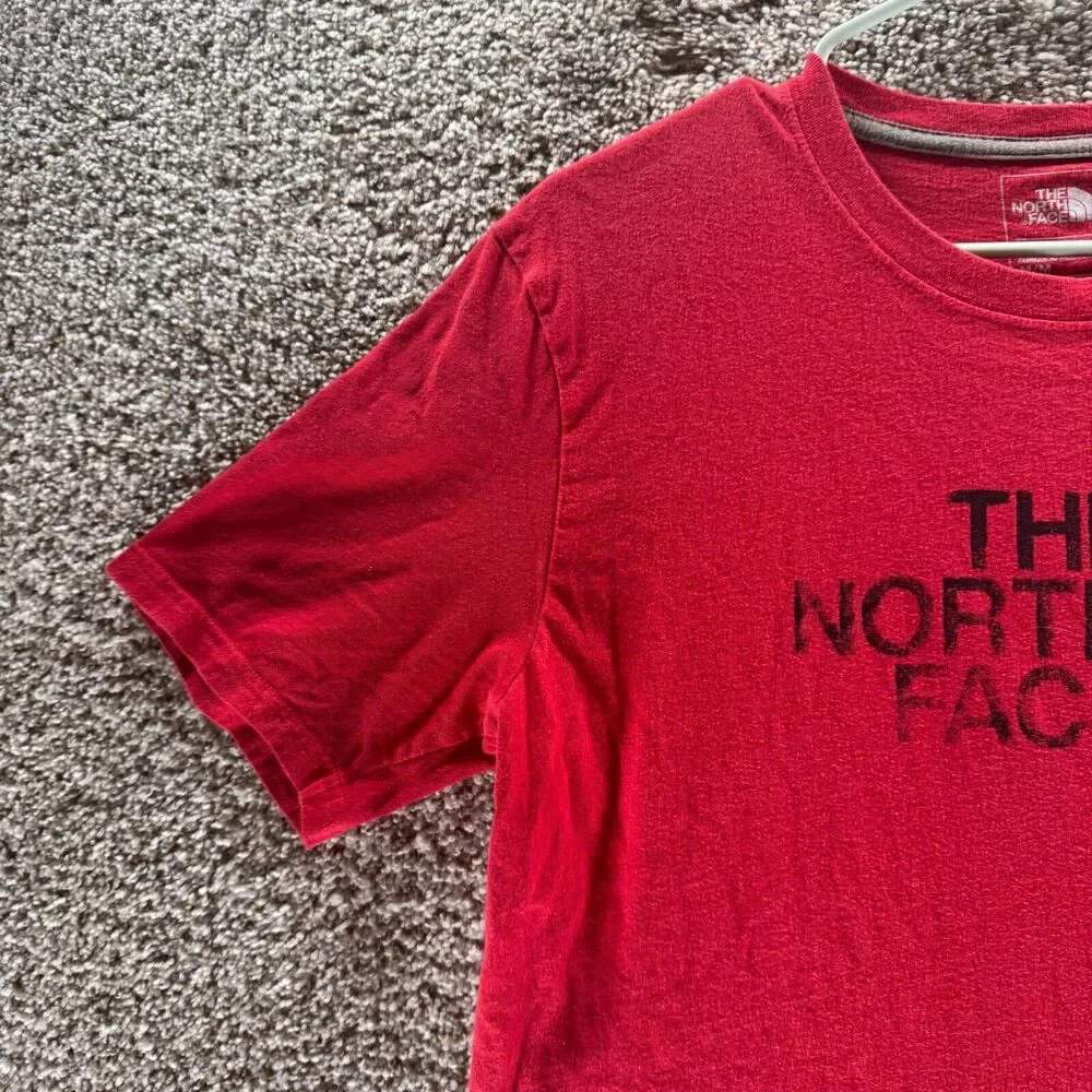 The‎ North Face Shirt Men Medium Red Crew Neck Standard Outdoors Hiking Cotton